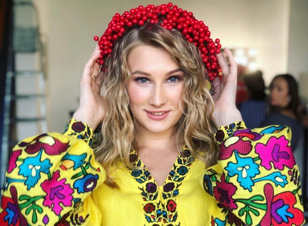 Актриса займається спортом і не соромиться свого тіла / фото - instagram.com/nikitkinna Актриса займається спортом і не соромиться свого тіла / фото - instagram.com/nikitkinna