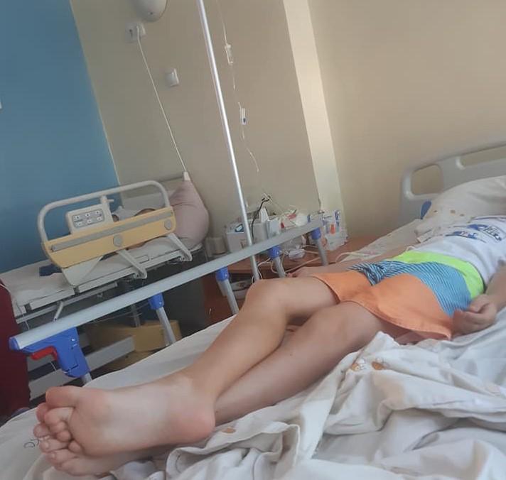 В акварпарку Дніпра травмувалася дитина / фото Facebook / Анастасія Кулакова В акварпарку Дніпра травмувалася дитина / фото Facebook / Анастасія Кулакова