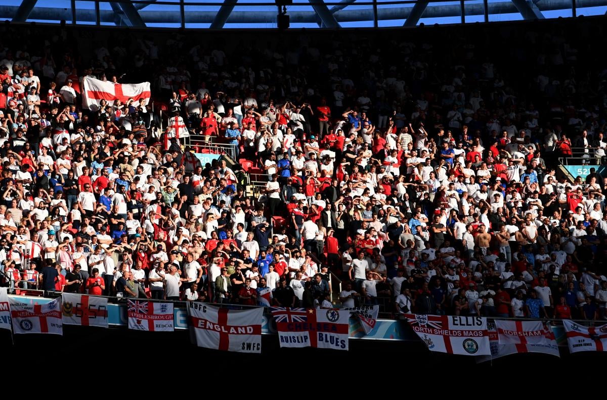 Фанаты сборной Англии на Уэмбли / фото REUTERS