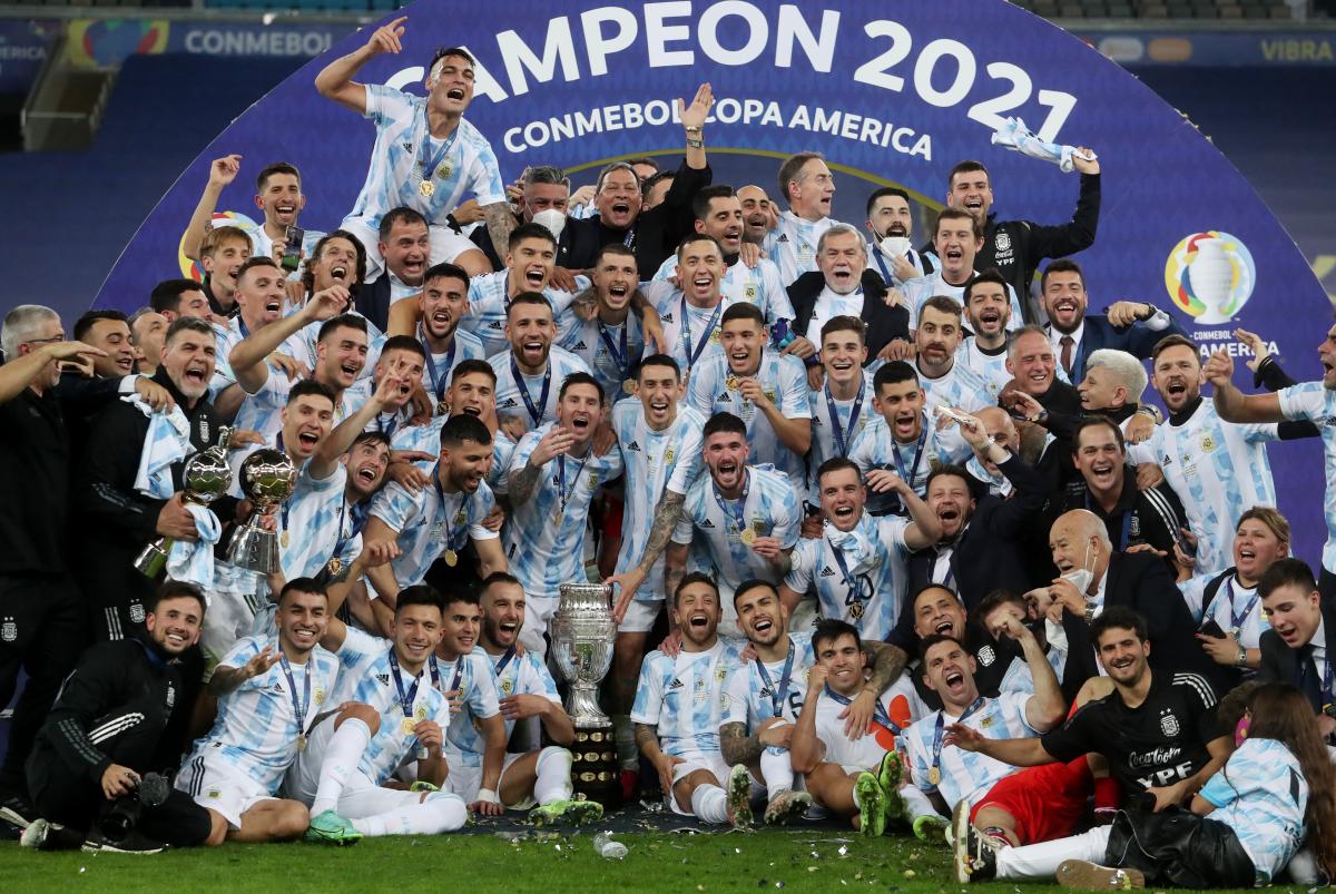 Сборная Аргентины бурно отпраздновала успех / фото REUTERS