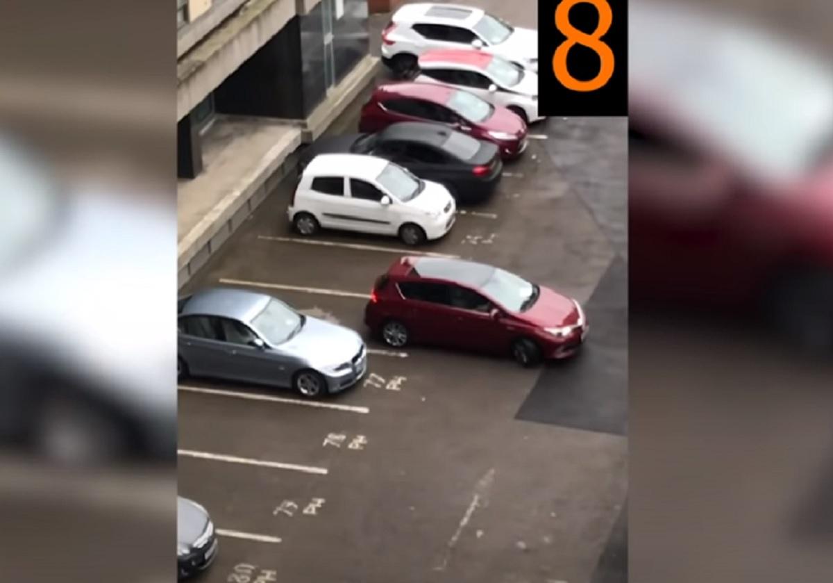 Владелец Toyota Auris может стать худшим парковщиком Британии / Скриншот Владелец Toyota Auris может стать худшим парковщиком Британии / Скриншот