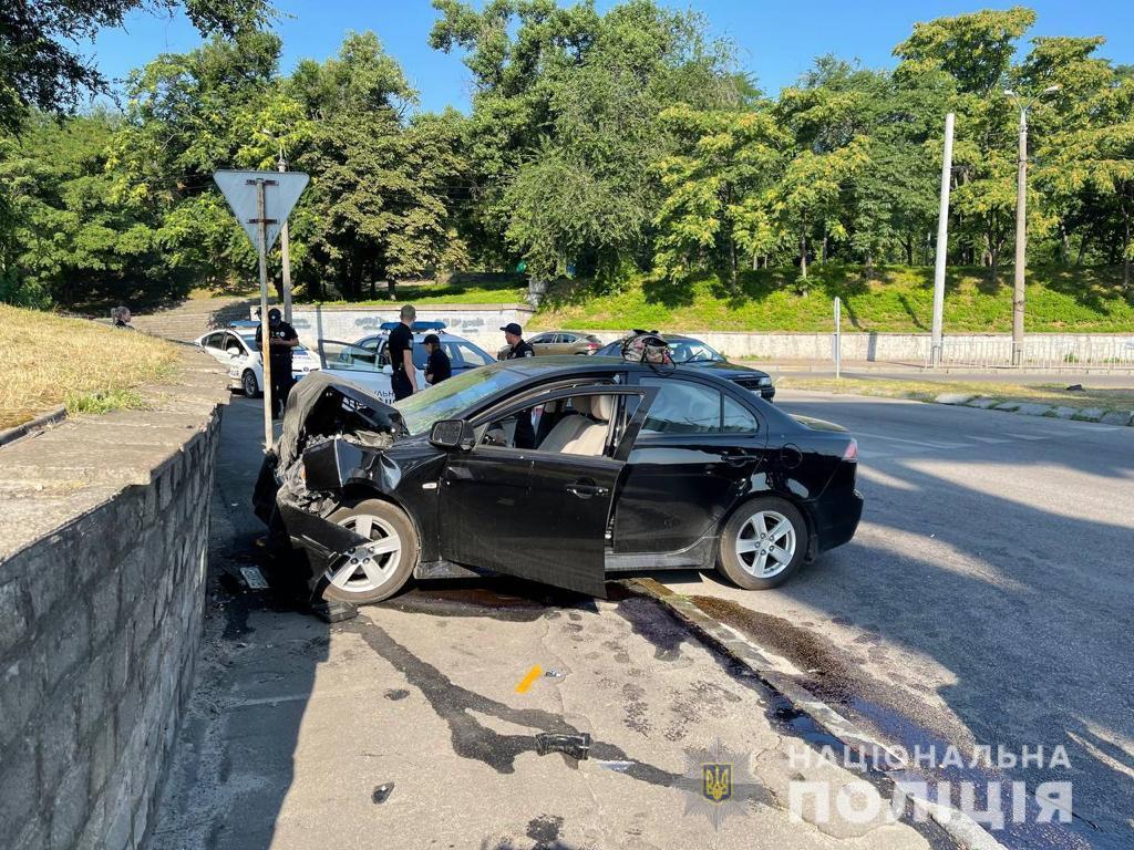 У центрі Дніпра сталася смертельна ДТП / фото Нацполіція У центрі Дніпра сталася смертельна ДТП / фото Нацполіція