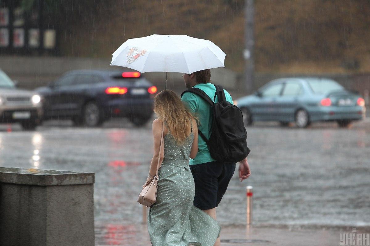 У Києві та області сьогодні буде короткочасний дощ та гроза / фото УНІАН, Віктор Ковальчук У Києві та області сьогодні буде короткочасний дощ та гроза / фото УНІАН, Віктор Ковальчук