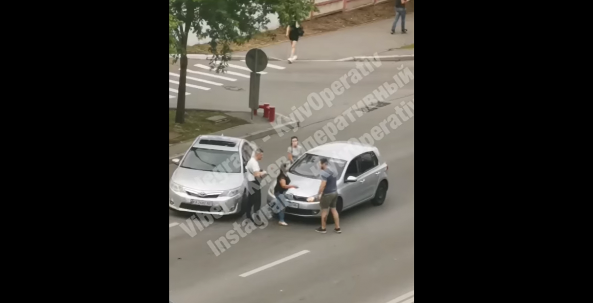 Поліцію на місце не викликали / Скриншот Поліцію на місце не викликали / Скриншот