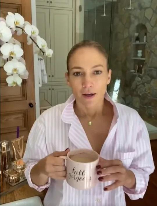 Лопес показала свою ванную / Скриншот Instagram Лопес показала свою ванную / Скриншот Instagram