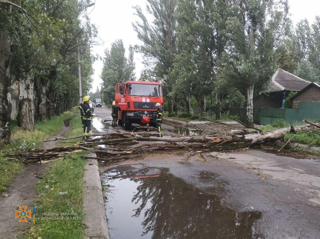 Во многих областях Украины бушевала непогода / фото ГСЧС Во многих областях Украины бушевала непогода / фото ГСЧС