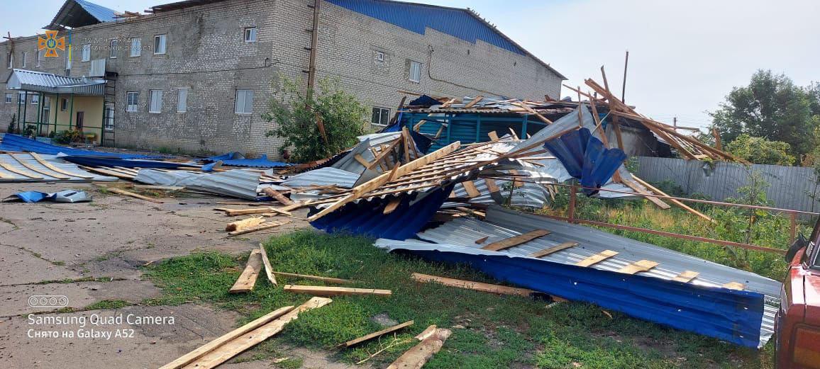 Из-за непогоды на Луганщине погиб мужчина / фото ГСЧС Из-за непогоды на Луганщине погиб мужчина / фото ГСЧС