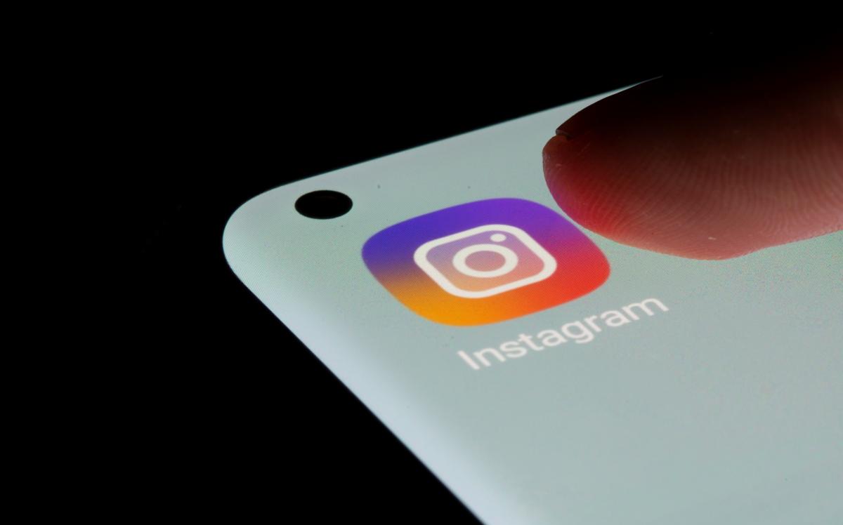 Instagram дозволить змінювати порядок постів у сітці профілю / фото REUTERS