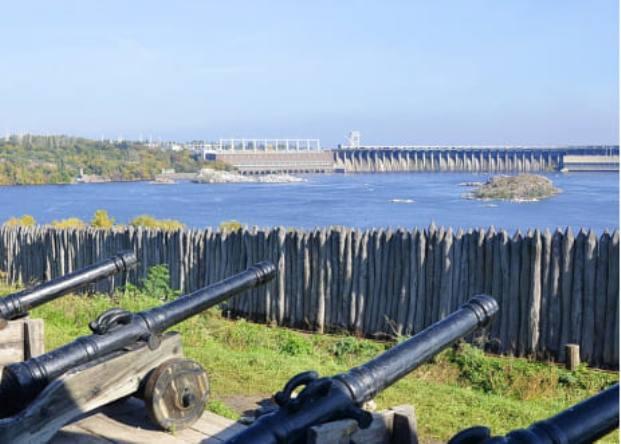 Острів Хортиця, який відновлюють у рамках «Великого будівництва», отримає сучасну айдентику / фото ostriv.org/galereja-ua/ Острів Хортиця, який відновлюють у рамках «Великого будівництва», отримає сучасну айдентику / фото ostriv.org/galereja-ua/