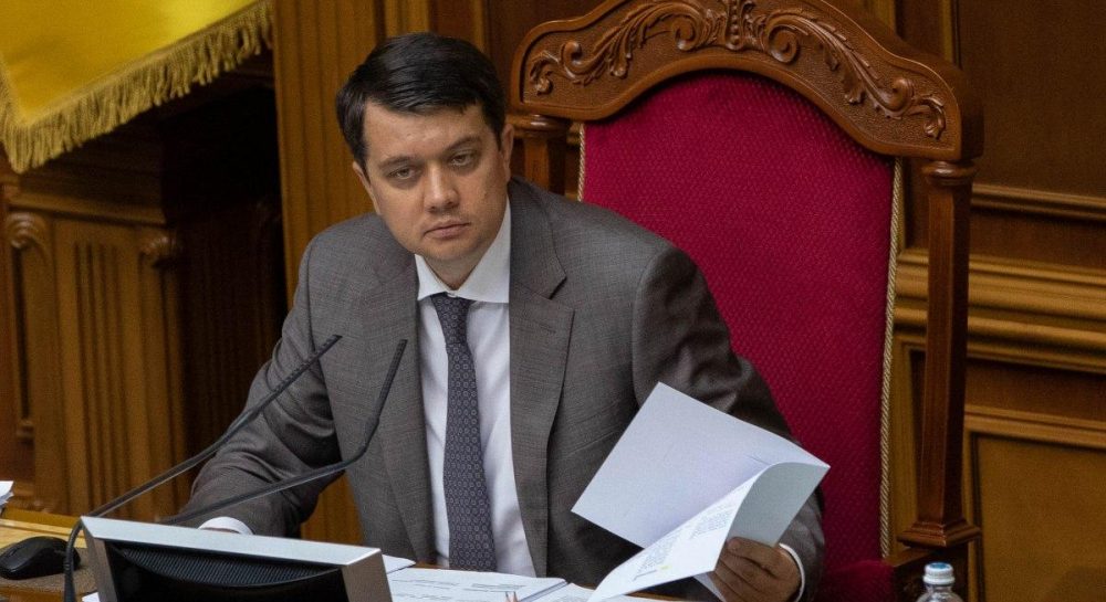 "Слуга народа" инициирует отставку Разумкова с должности спикера Рады - Vimarsana News