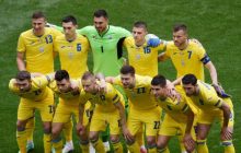 "Еще рано домой, завтра в бой!": Зеленский поддержал сборную по футболу и обратился к украинцам (видео)
