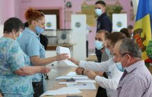 В Молдове окончательно запретили георгиевскую ленту и символы Z и V