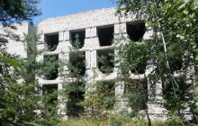 На Житомирщині 15-річна дівчина зарізала свого хлопця й заховала тіло під завалами цегли (відео)