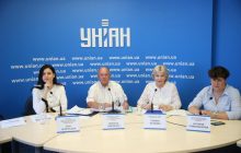 Телеканалы, журналистов которых 2 июля избила "Муниципальная стража" в Днепре, обратились к руководству государства с просьбой о помощи (фото, видео)