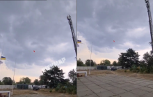 В Киеве перевернулся катер с парашютистом в воздухе: мужчину унесло ветром (видео)