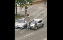 Немного подрезал: в Киеве мужчина угрожал пистолетом водителю (видео)