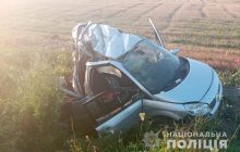Легковик розірвало навпіл: на трасі під Одесою сталася смертельна ДТП (фото)