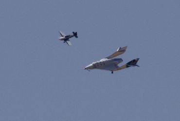 Первый полет Брэнсона в космос прошел с опасным отклонением от курса - журналист