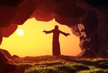 Не знала о войне в Украине: испанка вышла из пещеры после 500 дней изоляции