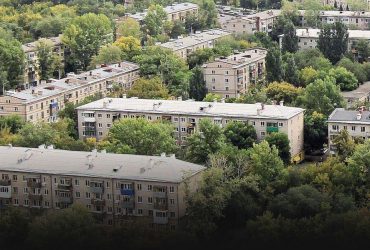 "Хрущевки" снова отправляют под снос. Как, куда и когда переселят жильцов