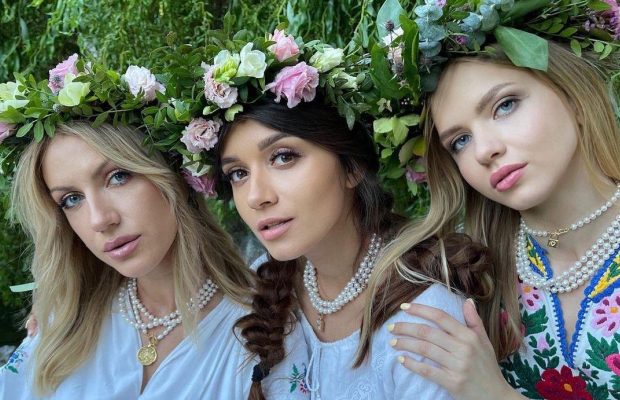 Українська телезірка показала, як з подружками відсвяткувала Івана Купала (фото)