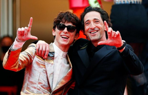 Тімоті Шаламе в золоті та Едріан Броуді в чорному представили в Каннах довгоочікуваний "Французький вісник" (фото)