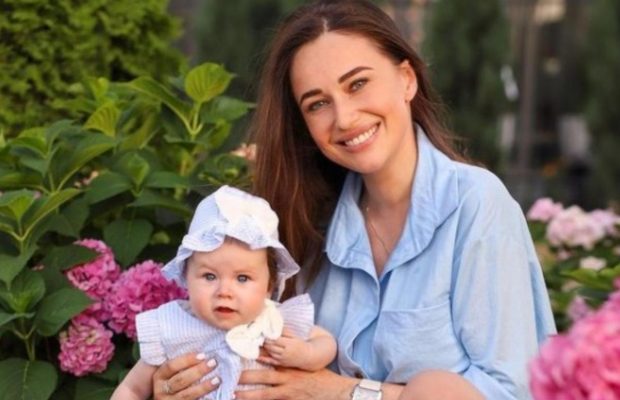Жена украинского шоумена Джеджулы впервые показала лицо их дочери (фото)