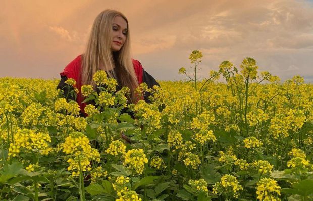 Ольга Сумська показала себе оголеною та вагітною (фото)