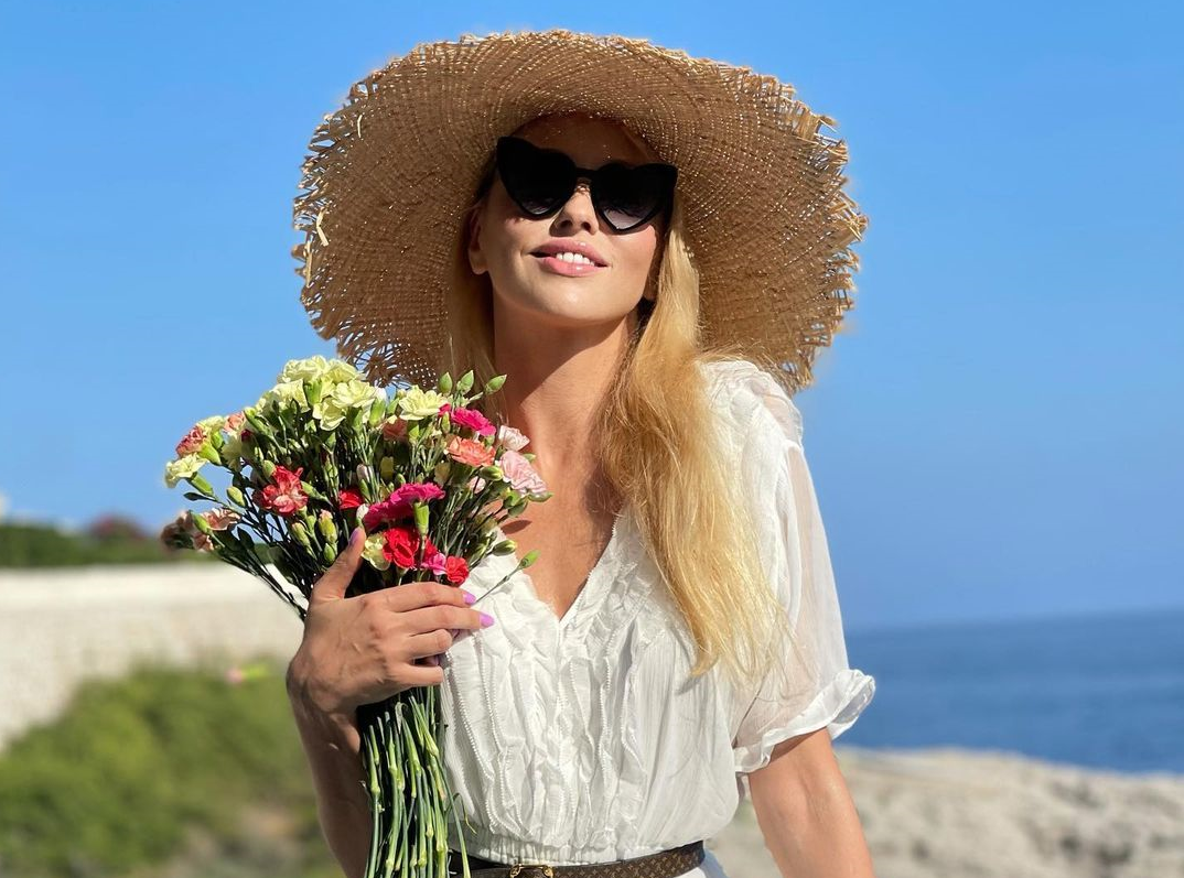Оля Полякова поцілувалася з Максом Барських / instagram.com/polyakovamusic Оля Полякова поцілувалася з Максом Барських / instagram.com/polyakovamusic