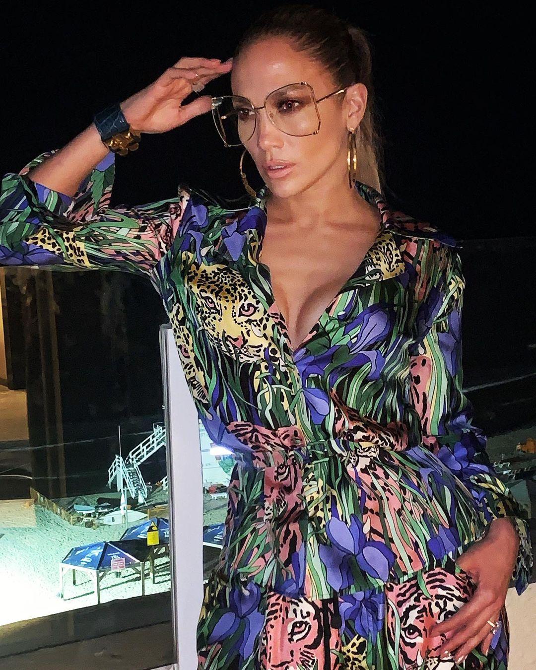 Стильні образи Джей Ло / instagram.com/jlo