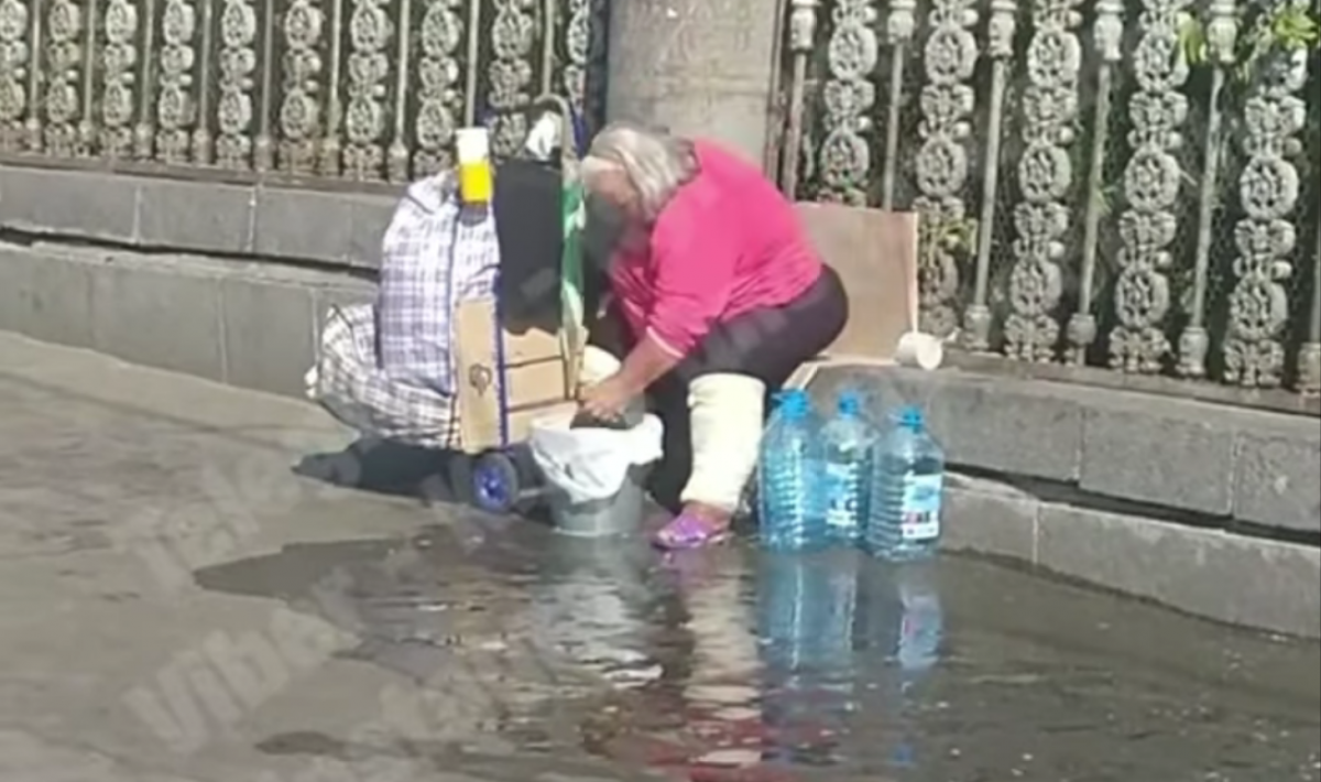 У мережі неоднозначно відреагували на вчинок жінки / скріншот У мережі неоднозначно відреагували на вчинок жінки / скріншот