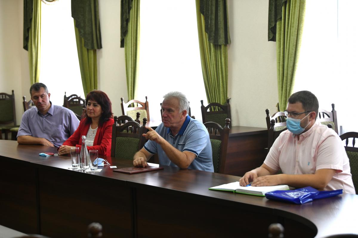 Керівництво дистанційної школи 'Оптіма' та НУБіП обговорили освіту майбутнього (фото) Керівництво дистанційної школи 'Оптіма' та НУБіП обговорили освіту майбутнього (фото)