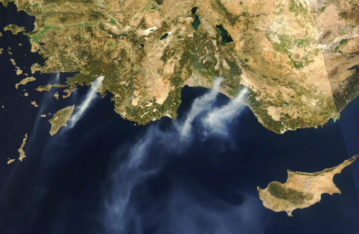 Туреччина продовжує боротьбу з лісовими пожежами / фото earthobservatory.nasa.gov Туреччина продовжує боротьбу з лісовими пожежами / фото earthobservatory.nasa.gov