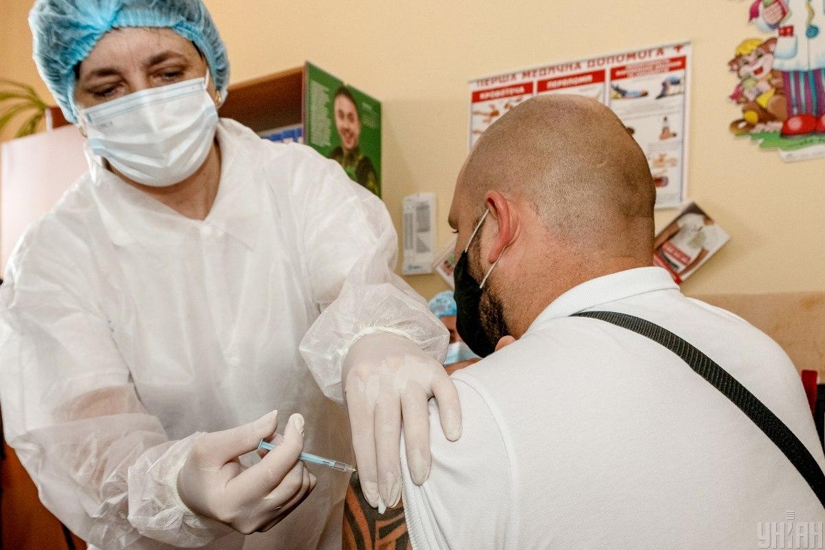 В Украине установлен очередной рекорд вакцинации / фото УНИАН, Немеш Янош