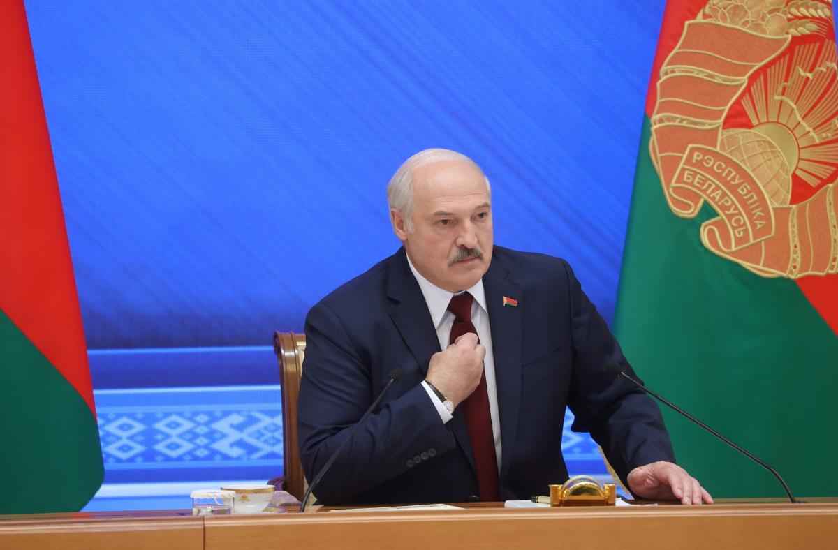 Олександр Лукашенко сказав, що хворів "Омікроном" / фото REUTERS