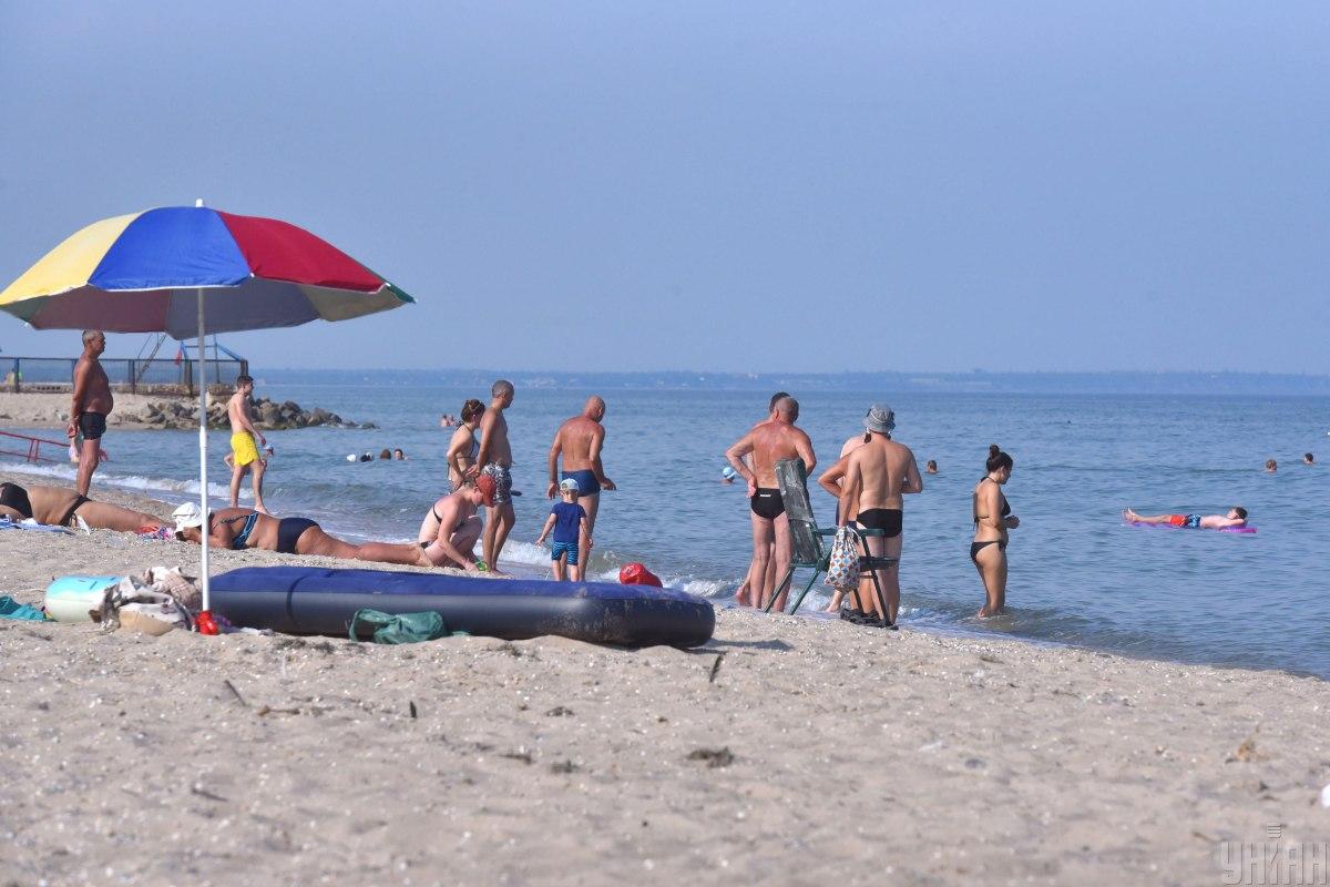 Братчук закликав утриматися від купання в морі через мінну небезпеку / УНІАН Братчук закликав утриматися від купання в морі через мінну небезпеку / УНІАН