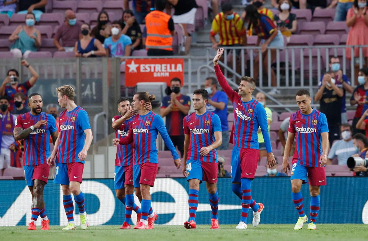 Игроки Барселоны / фото REUTERS