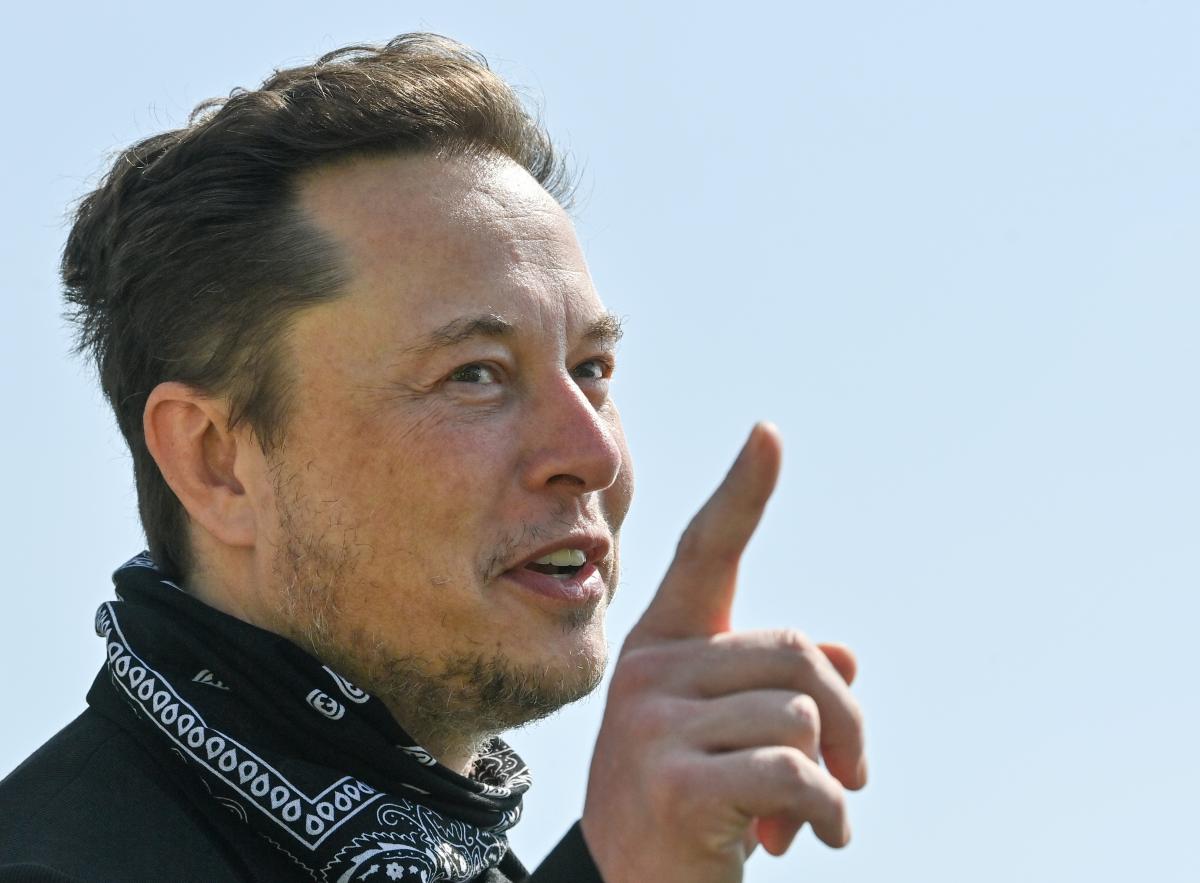 SpaceX отказывается финансировать спутниковую связь для украинских военных / фото Reuters SpaceX отказывается финансировать спутниковую связь для украинских военных / фото Reuters