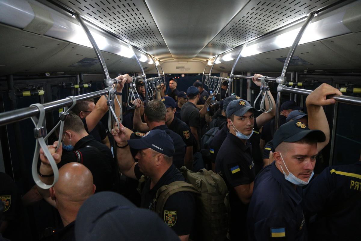 Украина неоценимо помогла. Как наши спасатели вернулись с тушения пожаров в Греции (фоторепортаж) Украина неоценимо помогла. Как наши спасатели вернулись с тушения пожаров в Греции (фоторепортаж)