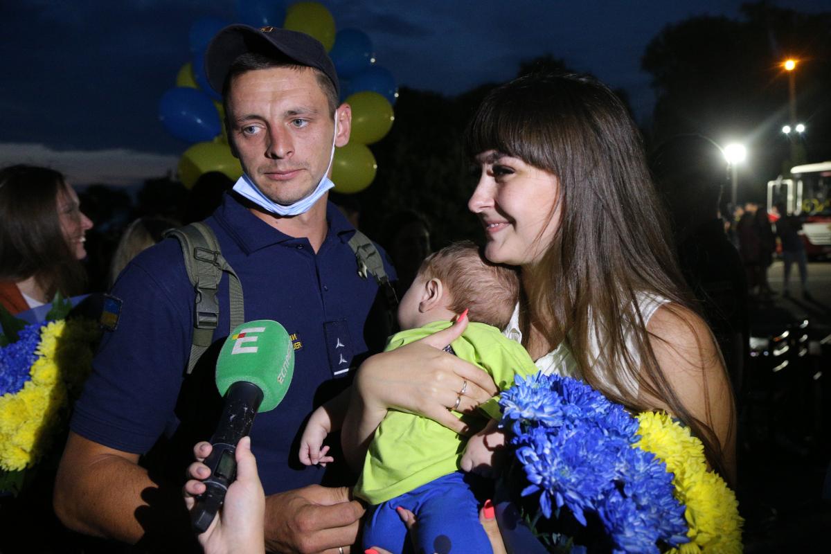 Украина неоценимо помогла. Как наши спасатели вернулись с тушения пожаров в Греции (фоторепортаж) Украина неоценимо помогла. Как наши спасатели вернулись с тушения пожаров в Греции (фоторепортаж)