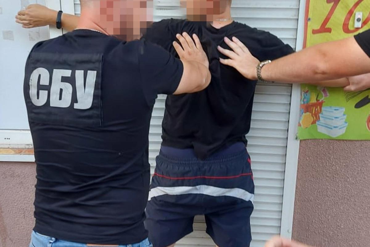Чиновник наживався на військових, які вирушали в зону ООС на Донбасі, повідомили в СБУ/ фото ssu.gov.ua Чиновник наживався на військових, які вирушали в зону ООС на Донбасі, повідомили в СБУ/ фото ssu.gov.ua