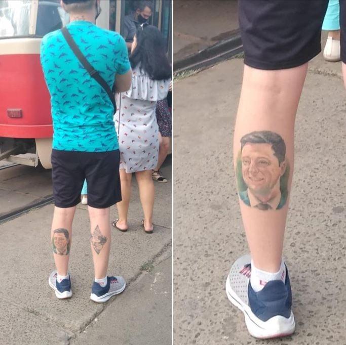 Мужчина сделал татуировку портрета Зеленского / фото facebook.com/tiholaz
