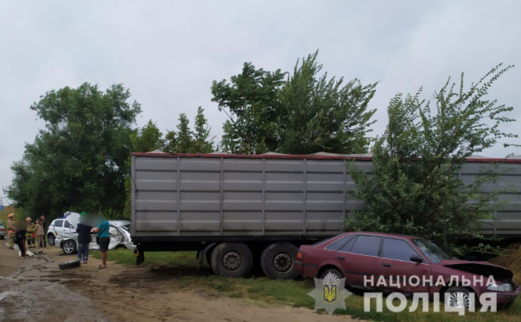 В результате ДТП на Одесчине пострадали три человека / фото od.npu.gov.ua В результате ДТП на Одесчине пострадали три человека / фото od.npu.gov.ua