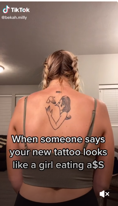 Блогерша опозорилась новой татуировкой / скриншот