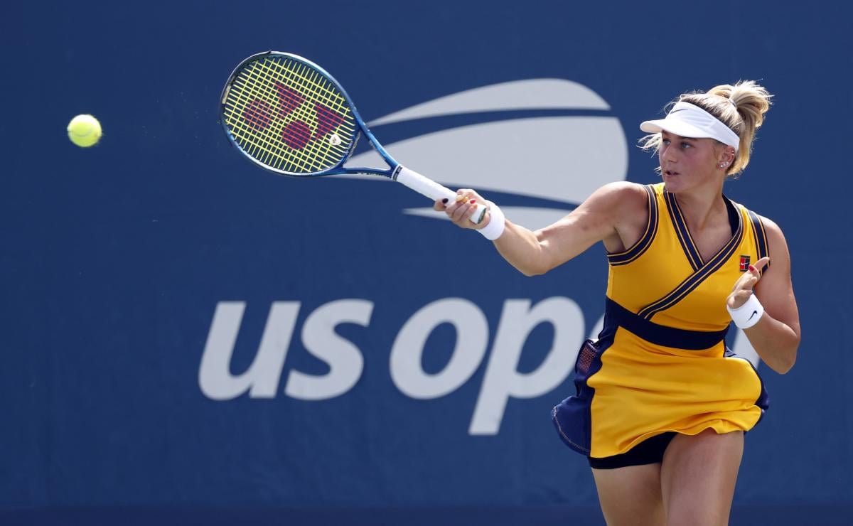 'Дай четвертое одеяло': сын белорусских прокуроров высмеял речь Костюка