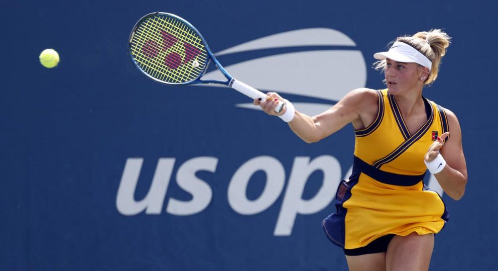 "Дай четвертое одеяло": сын белорусских прокуроров высмеял речь Костюка Kép