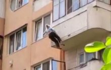 Висела на бельевой веревке: под Тернополем спасли выпавшую с пятого этажа старушку (видео)
