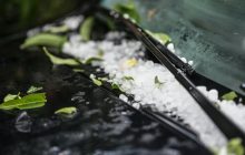 Сьогодні частину України поб'є градом: де вируватиме негода (карта, відео)