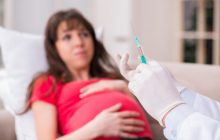 Бесплодие и вакцинация: ученые развеяли слухи о COVID-прививке