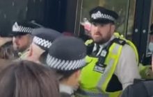 В Лондоне антивакцинаторы пошли штурмовать здание BBC, но ошиблись адресом (видео)